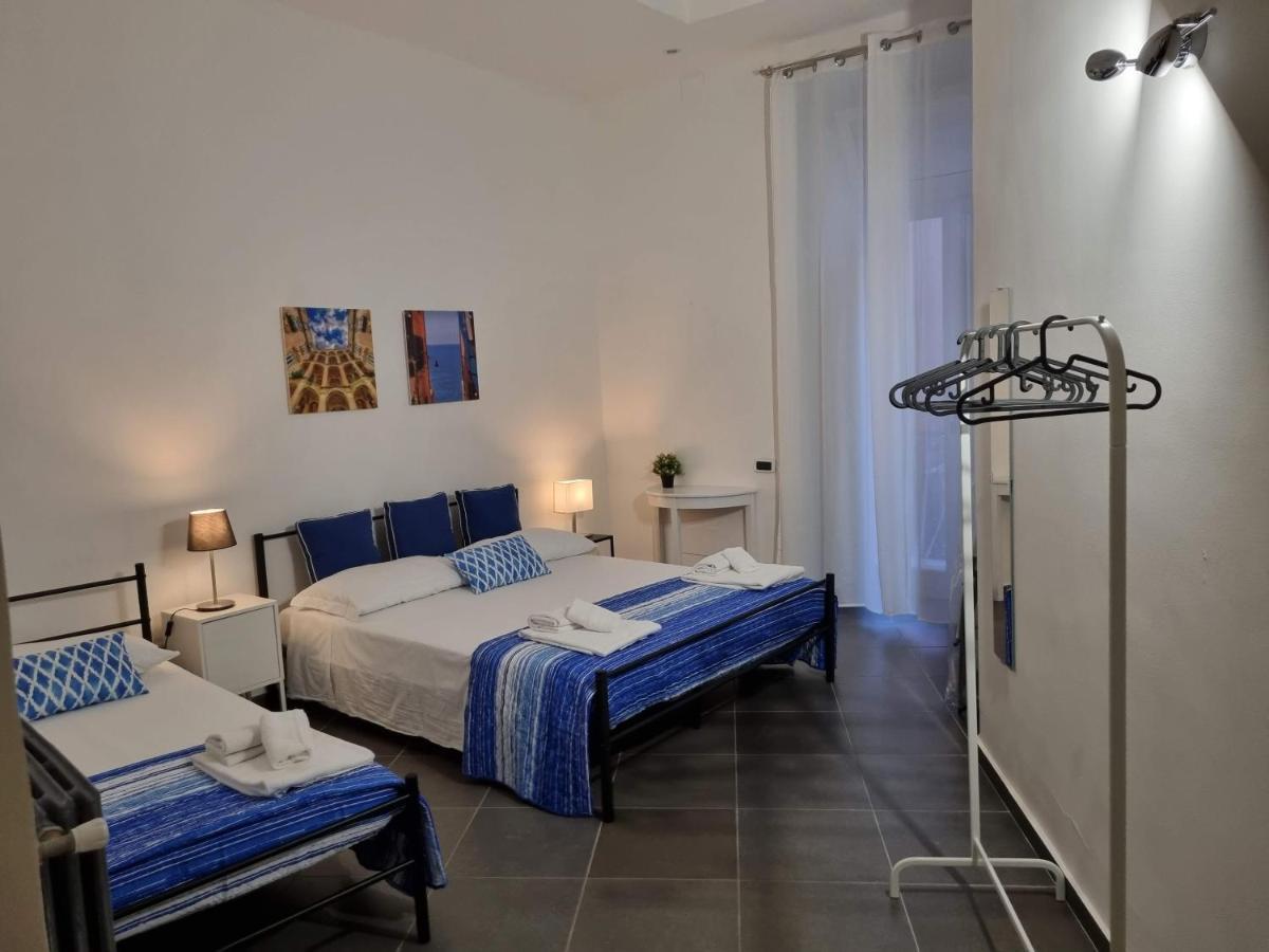 Napoli Sottosopra Chiaia Apartment Екстериор снимка