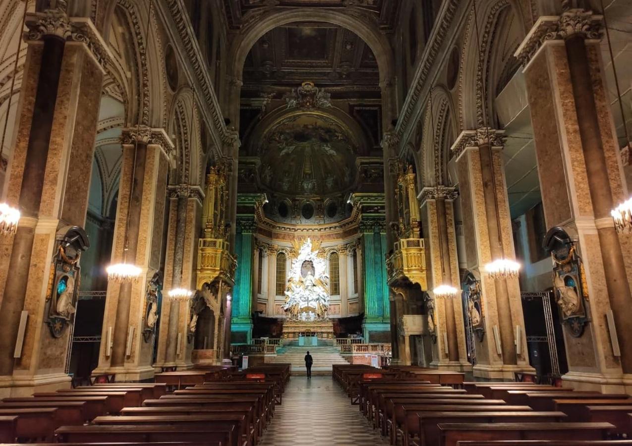 Napoli Sottosopra Chiaia Apartment Екстериор снимка