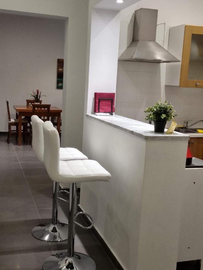 Napoli Sottosopra Chiaia Apartment Екстериор снимка