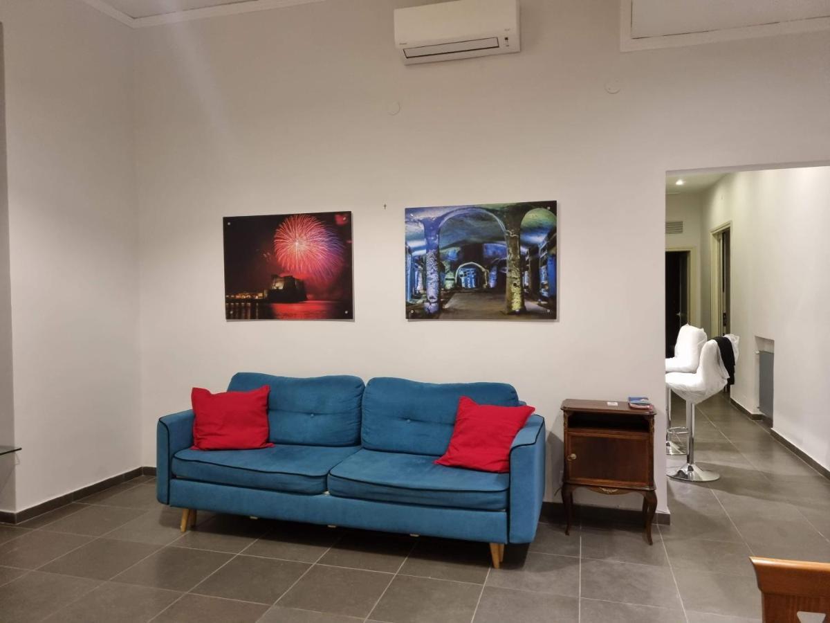 Napoli Sottosopra Chiaia Apartment Екстериор снимка