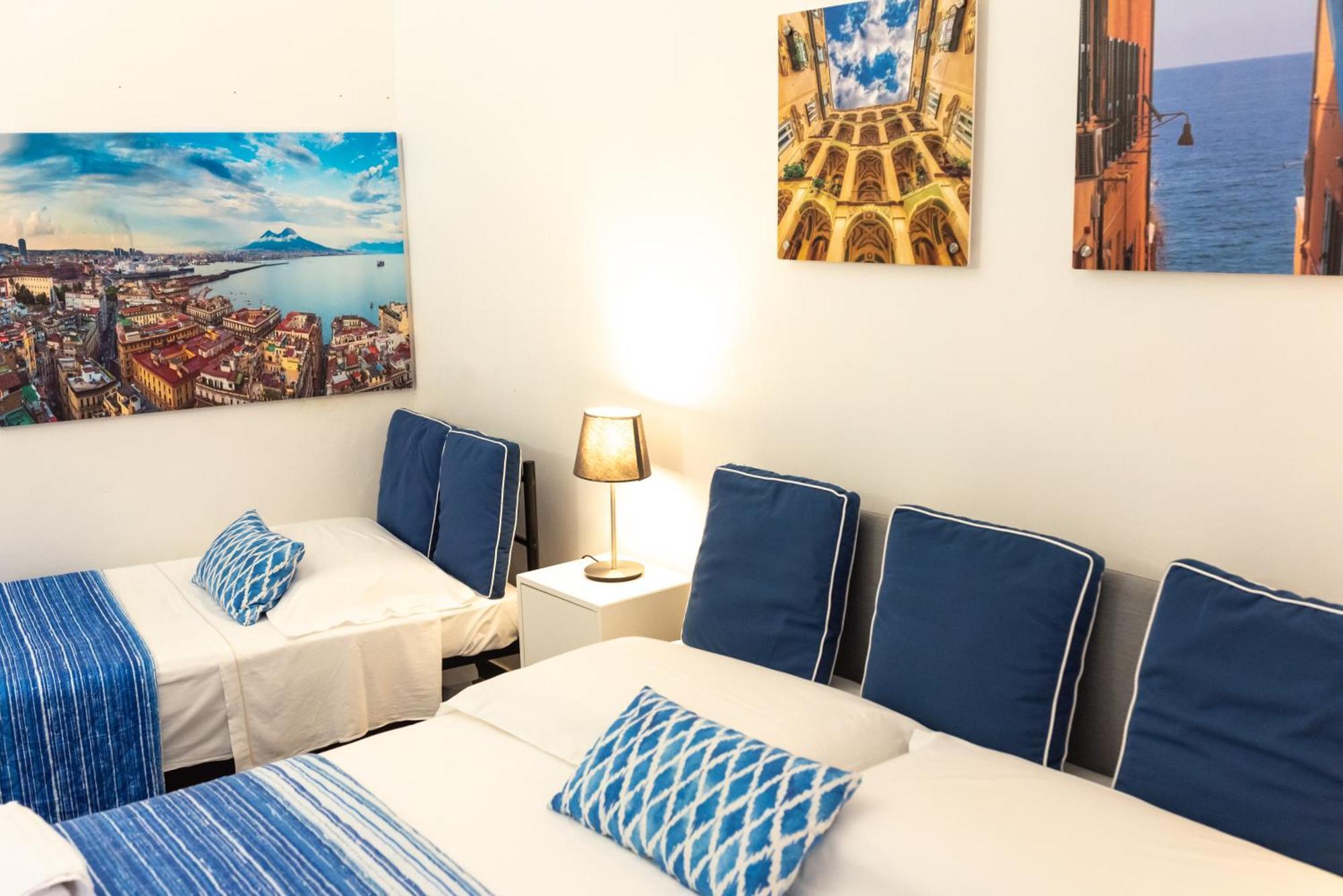 Napoli Sottosopra Chiaia Apartment Екстериор снимка