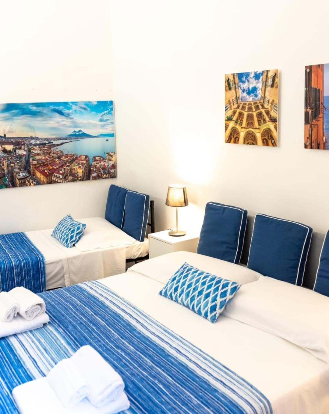 Napoli Sottosopra Chiaia Apartment Екстериор снимка
